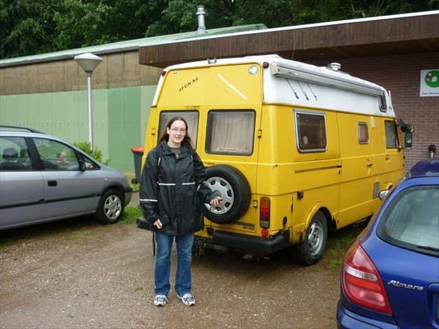 Viking_Princess i 2011 foran Nederlands eldste bevegelige cache (Moving Cache) fra 2002. Nå arkivert.